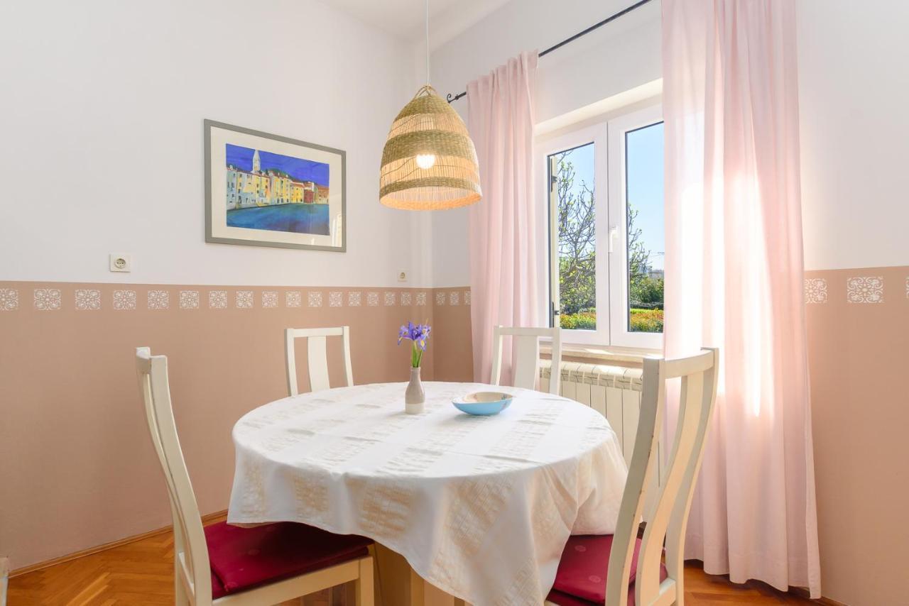Apartment Macan, Beautiful Green Oasis พูลา ภายนอก รูปภาพ