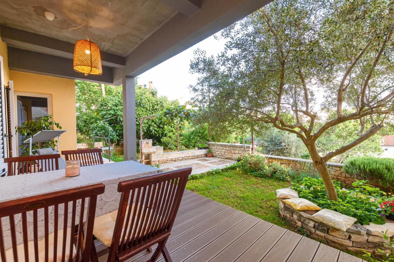 Apartment Macan, Beautiful Green Oasis พูลา ภายนอก รูปภาพ